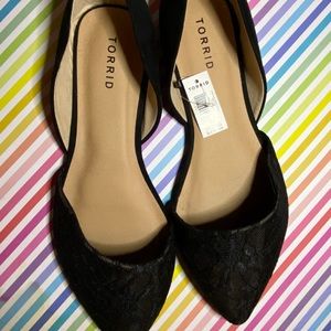 Torrid Black Lace Flats NWT
